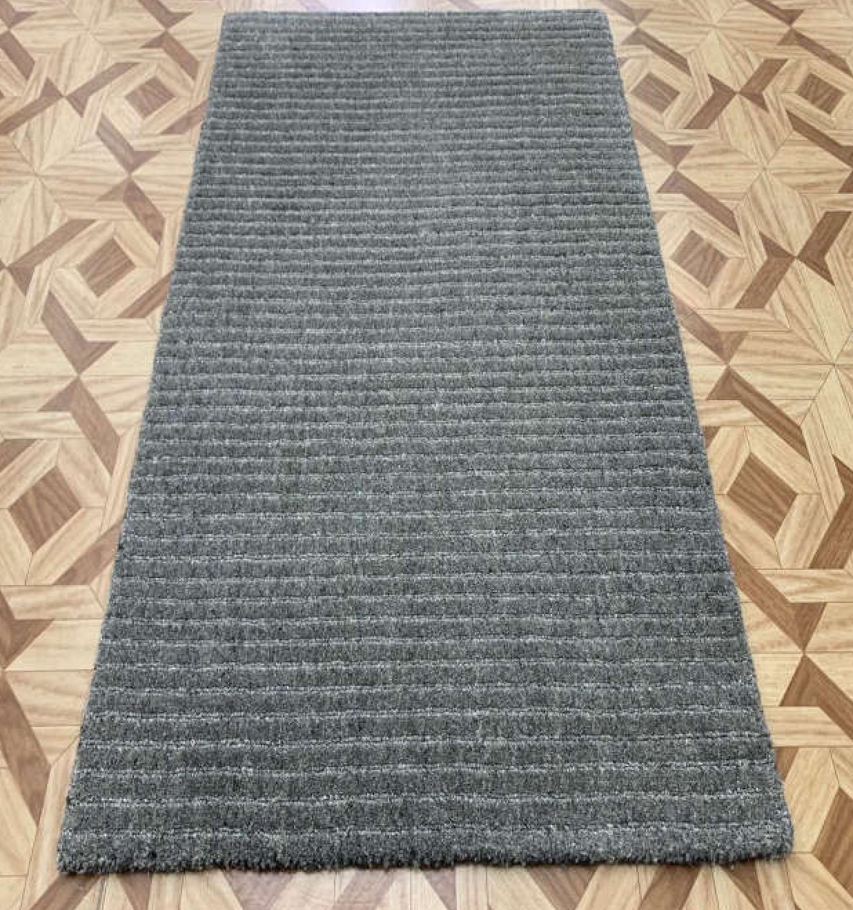 HAND LOOM KNOTTED CARPET CASTEL 05