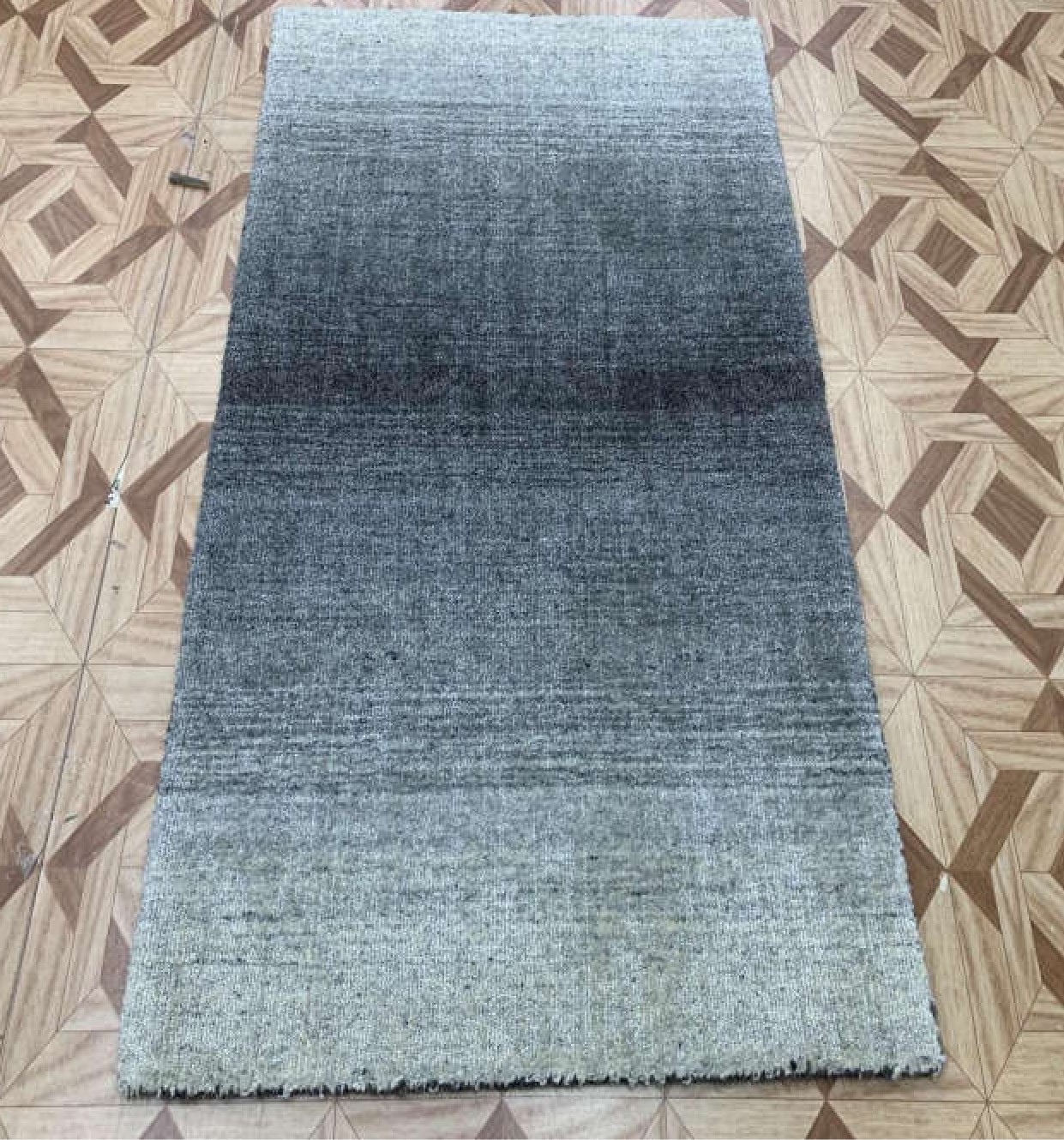 HAND LOOM KNOTTED CARPET CASTEL 12