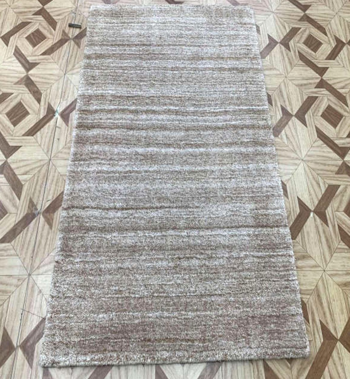 HAND LOOM KNOTTED CARPET DC 003