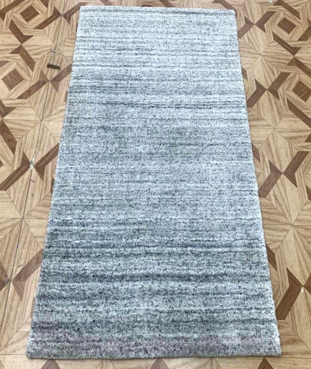 HAND LOOM KNOTTED CARPET DC 004